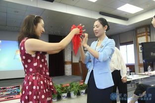 禮潤人心，服務至善——學習服務意識與禮儀規范，提升人文服務綜合能力